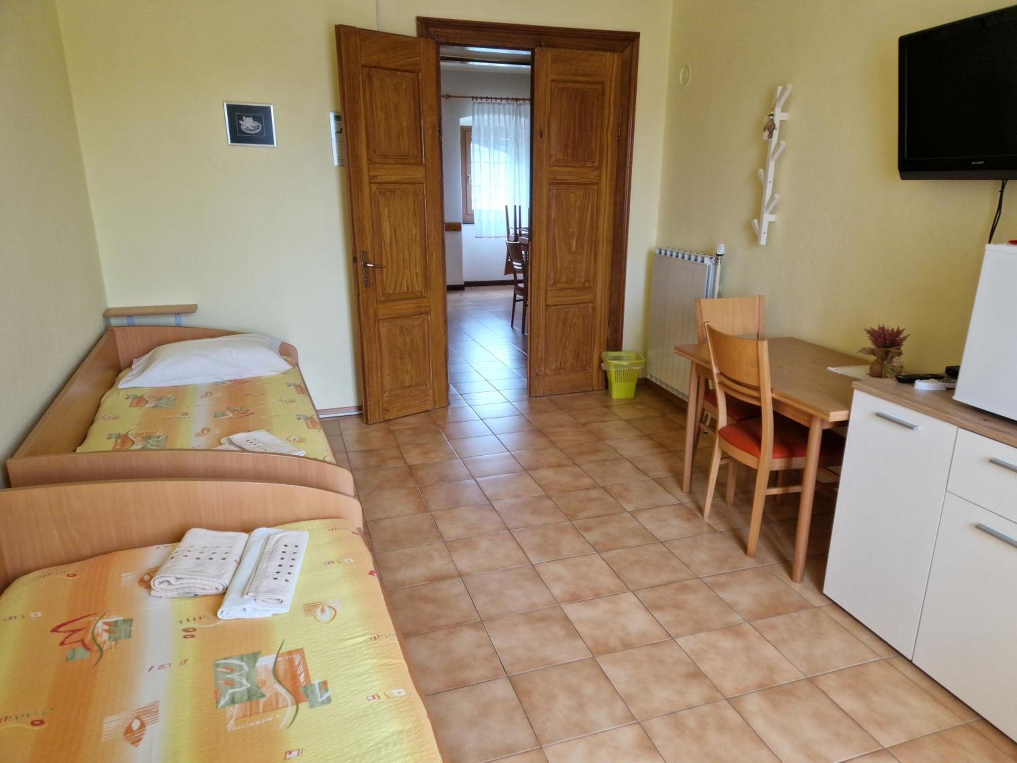 Apartma In Soba Vipavski Kriz Ajdovscina Quarto foto