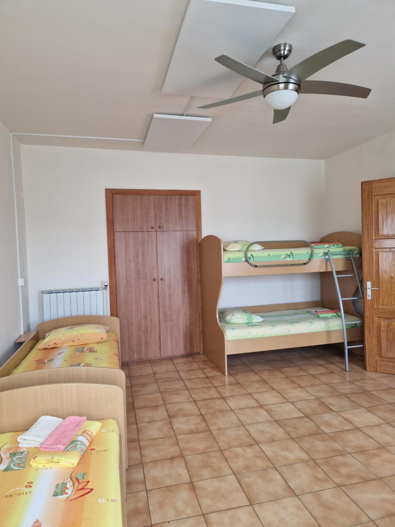 Apartma In Soba Vipavski Kriz Ajdovscina Quarto foto