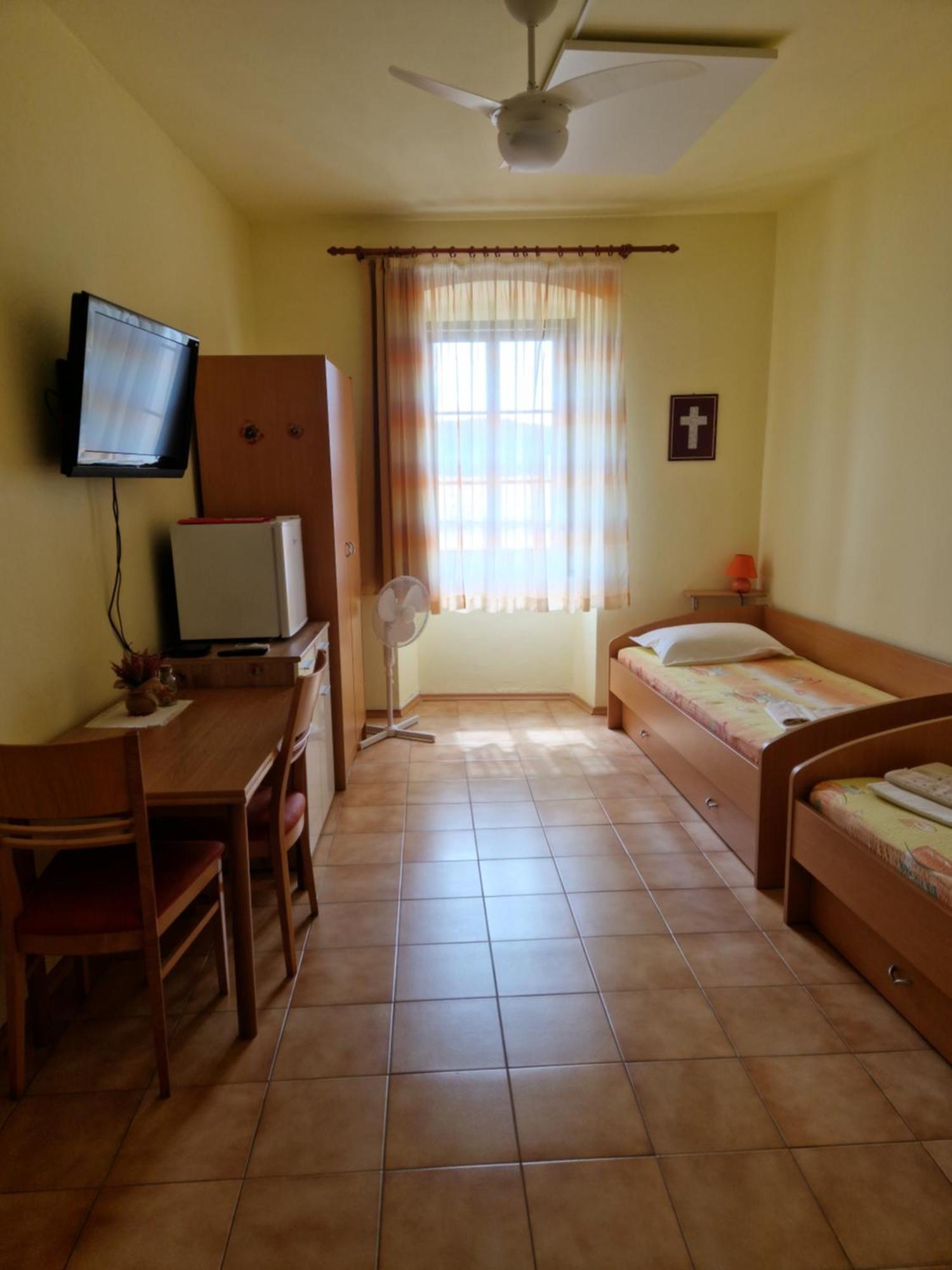 Apartma In Soba Vipavski Kriz Ajdovscina Quarto foto